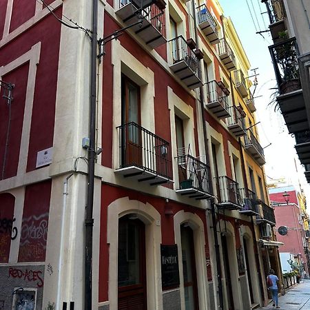 カリアリRight House - Characteristic Marina Districtアパートメント エクステリア 写真