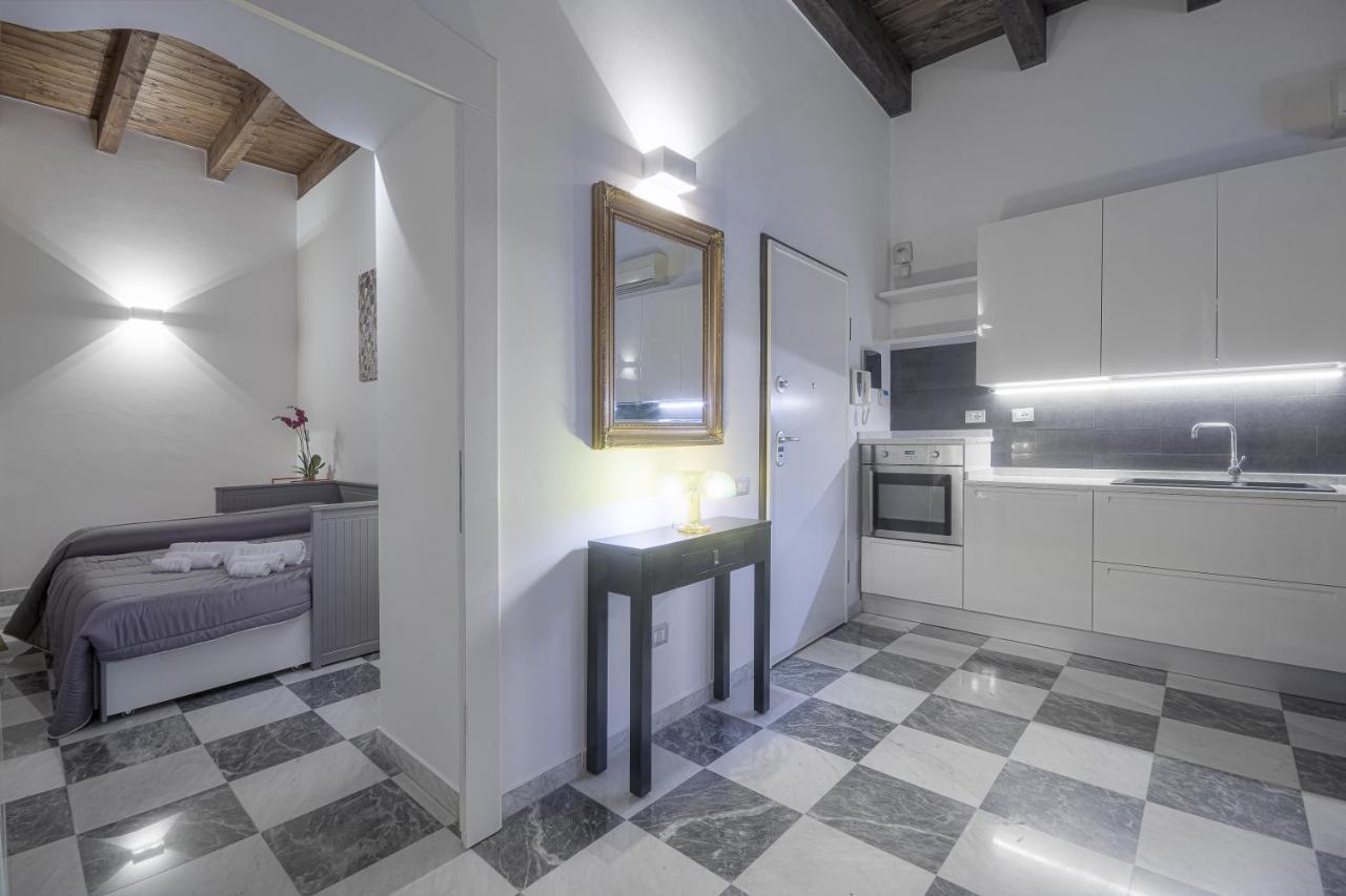 カリアリRight House - Characteristic Marina Districtアパートメント エクステリア 写真