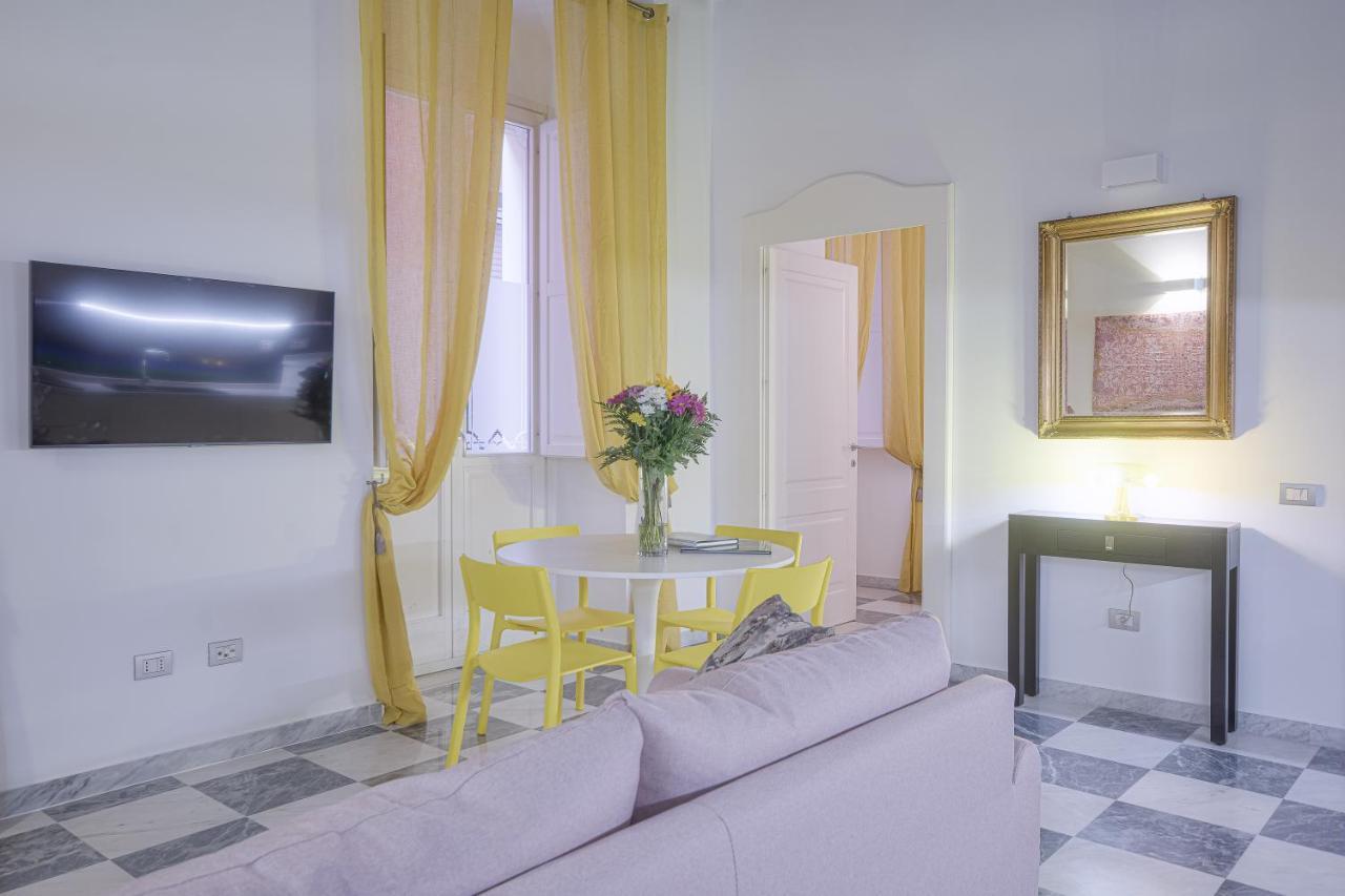カリアリRight House - Characteristic Marina Districtアパートメント エクステリア 写真