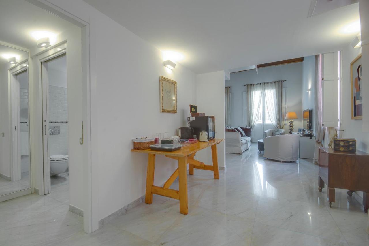 カリアリRight House - Characteristic Marina Districtアパートメント エクステリア 写真